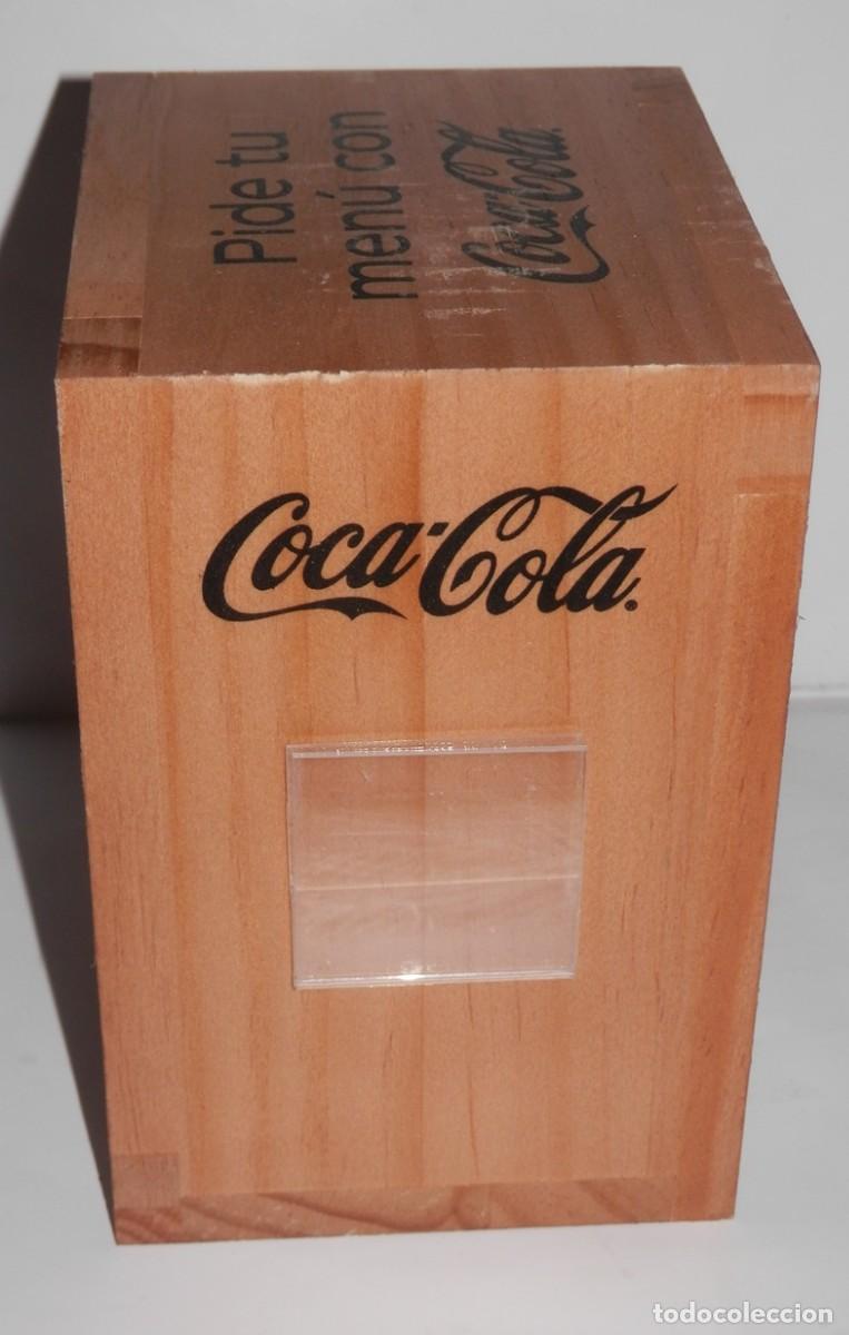 Collecting of Coca-Cola and Pepsi: SERVILLETERO DE LA COCA-COLA