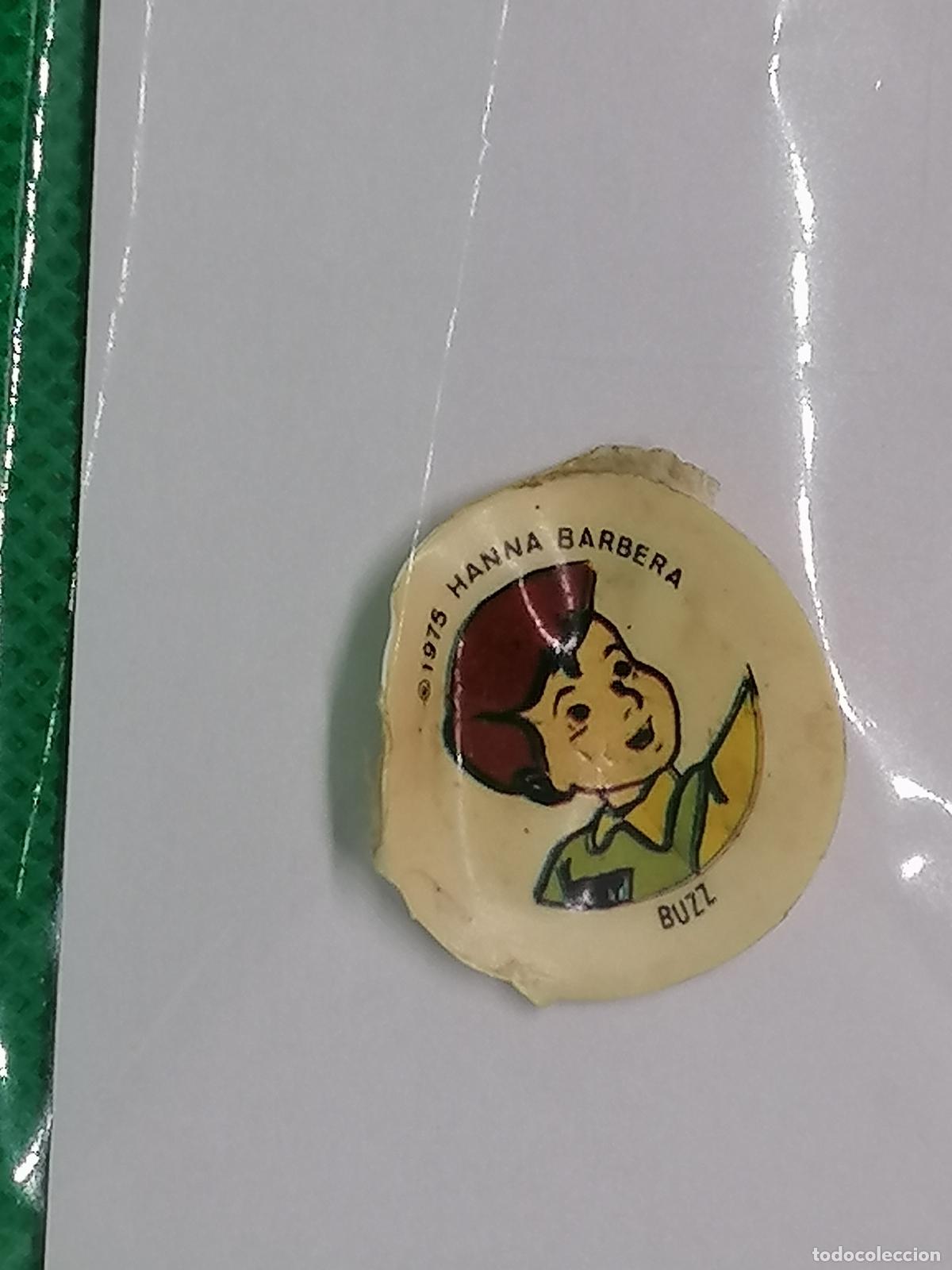 Coleccionismo de Coca-Cola y Pepsi: BUZZ SCOOBY DOO HANNA BARBERA 1975 CROMO CHAPA PLASTICO VIAJA A HOLLYWOOD MIRINDA PEPSI
