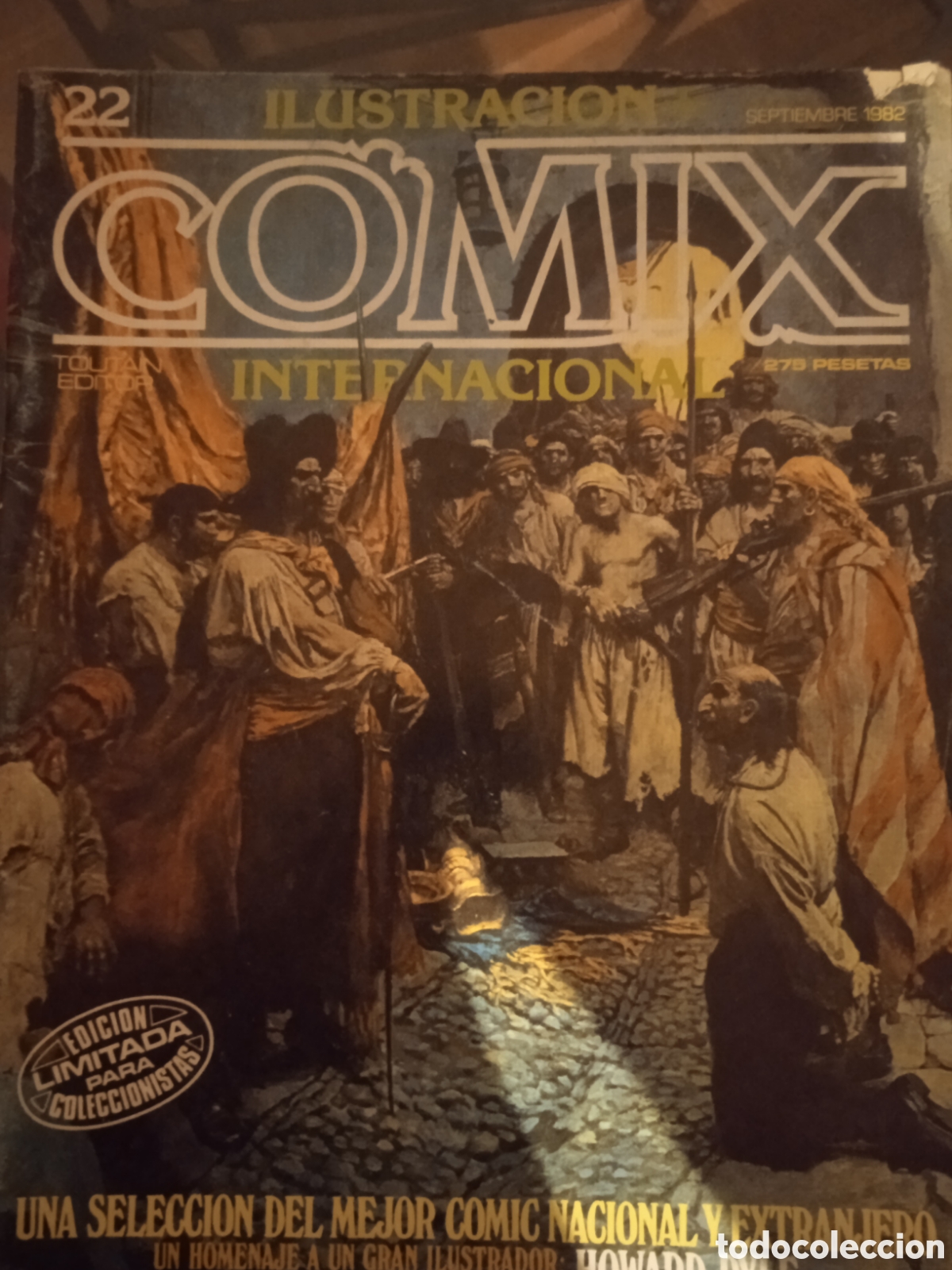 Comics: 8 n&uacute;meros comix internacional
