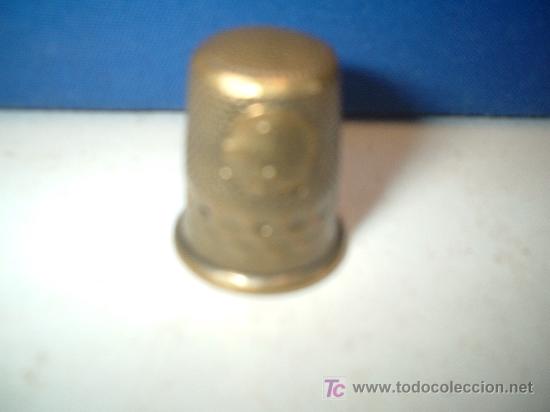 Coleccionismo de dedales: dedal con imagen religiosa - Foto 1