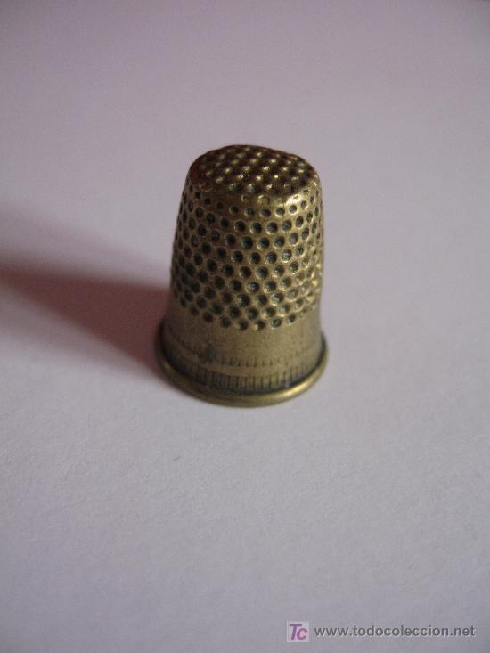 Coleccionismo de dedales: DEDAL EN LATON - Foto 1