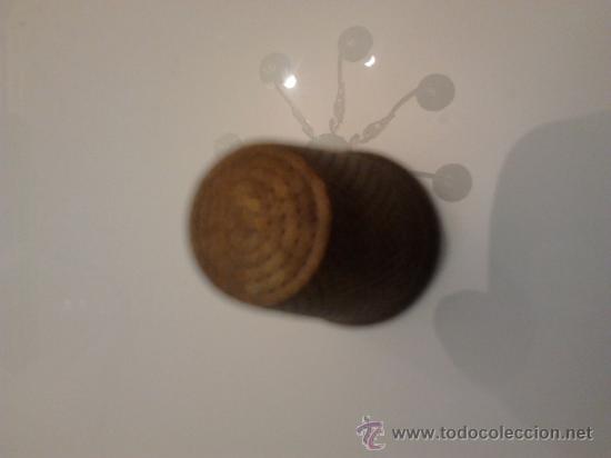 Coleccionismo de dedales: Antiguo dedal de bronce - Foto 1