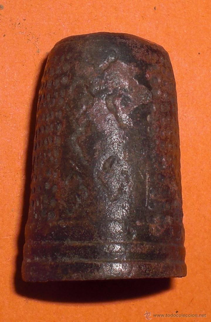Coleccionismo de dedales: Antiguo dedal 1600 - Foto 1