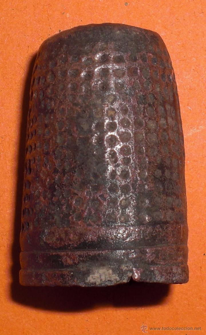 Coleccionismo de dedales: Antiguo dedal 1600 - Foto 2