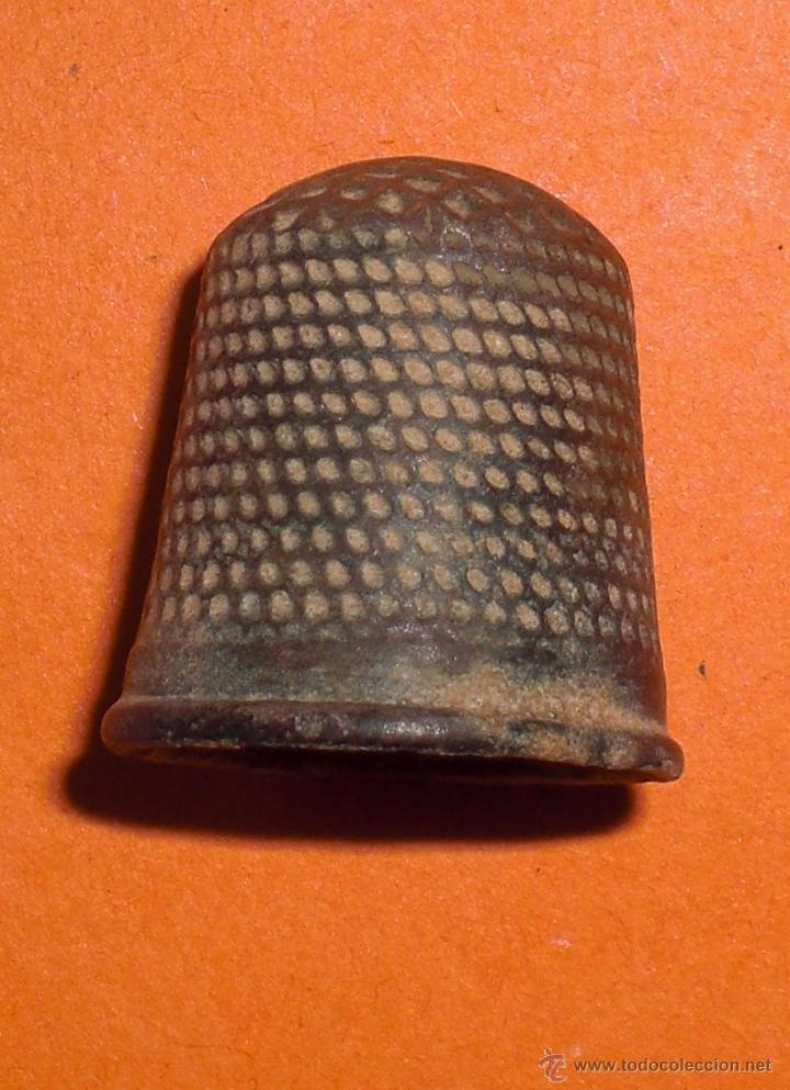 Coleccionismo de dedales: Antiguo dedal 1800 - Foto 1