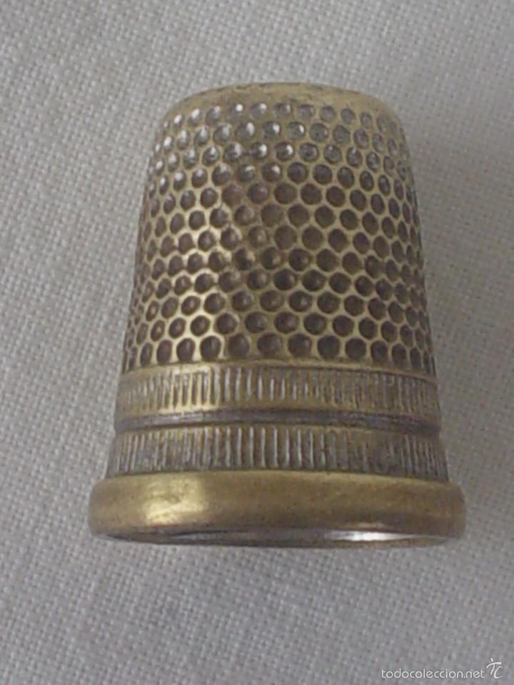 Coleccionismo de dedales: DEDAL BRONCE 2,00 X 160 - Foto 2