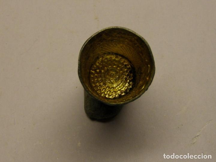 Coleccionismo de dedales: Dedal religioso de N&ordf; S&ordf; de F&aacute;tima. - Foto 2
