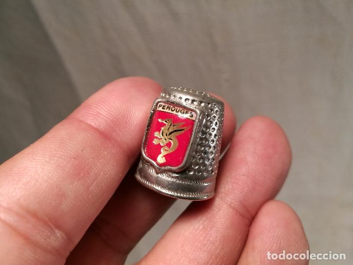 Coleccionismo de dedales: dedal buho metalico perouges francia - Foto 1