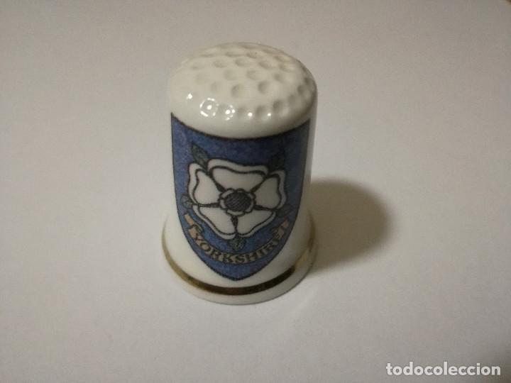 Coleccionismo de dedales: DEDAL PORCELANA - YORKSHIRE - Foto 1