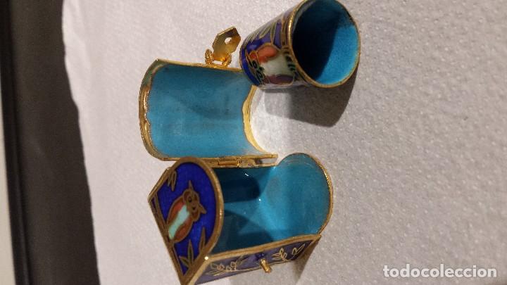 Coleccionismo de dedales: Dedal con cofre cloisonne. - Foto 4