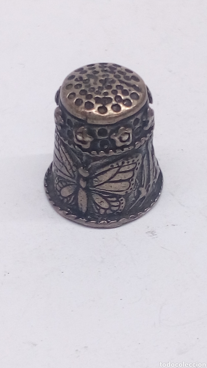 Coleccionismo de dedales: Dedal de plata con relieves antiguo/8 - Foto 1