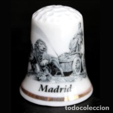 Coleccionismo de dedales: DEDAL PORCELANA - MADRID (CIBELES). Lote 344067068