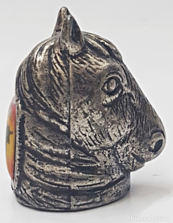 Coleccionismo de dedales: Antiguo dedal. Metal, forma de caballo. - Foto 1