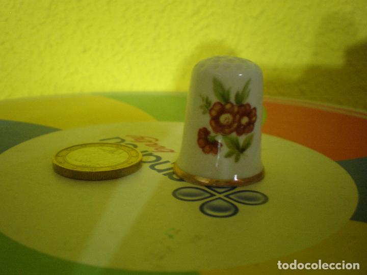Coleccionismo de dedales: DEDAL BONE CHINA,FABRICADO EN INGLATERRA - Foto 1