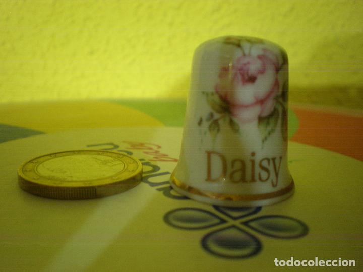 Coleccionismo de dedales: DEDAL BONE CHINA,FABRICADO EN INGLATERRA - Foto 1