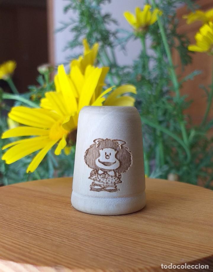 Coleccionismo de dedales: Dedal pirograbado, Mafalda. - Foto 1