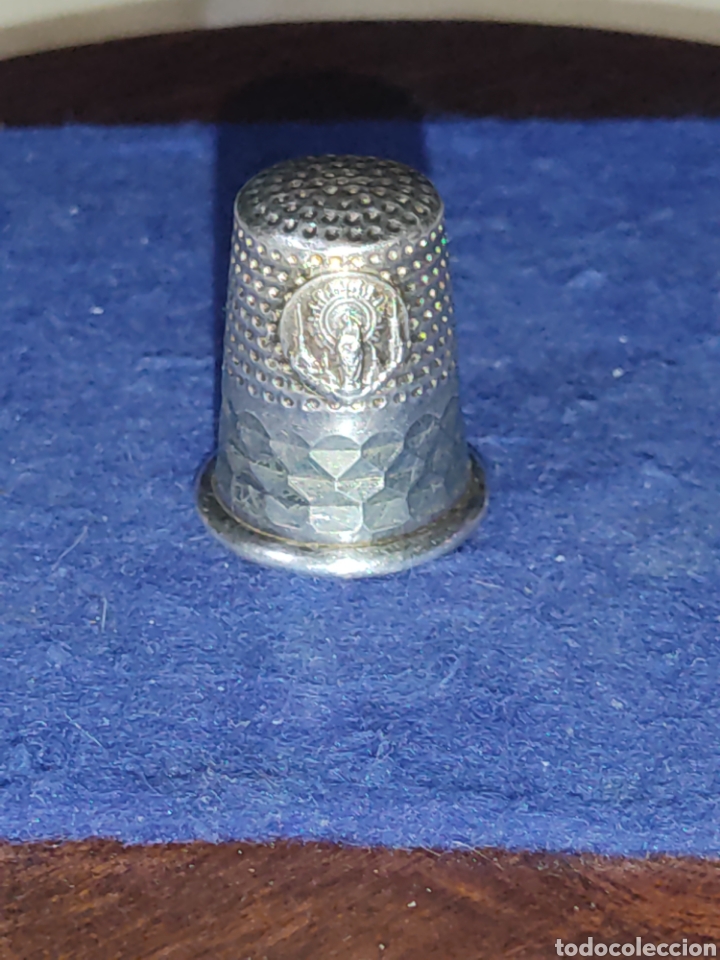 Coleccionismo de dedales: Dedal de plata de la virgen del Pilar. - Foto 1