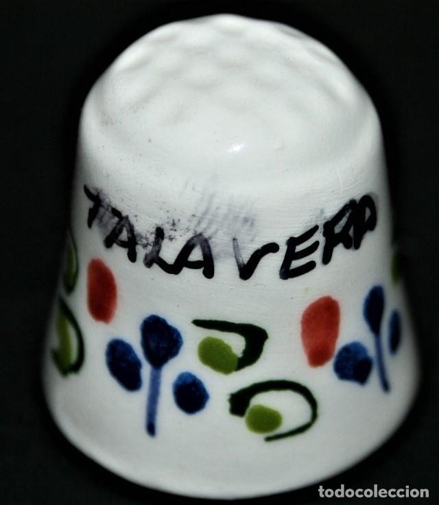 Coleccionismo de dedales: DEDAL DE PORCELANA - TALAVERA - Foto 1