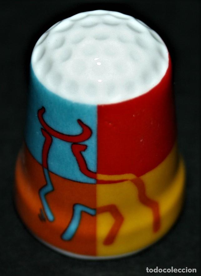 Coleccionismo de dedales: DEDAL DE PORCELANA - TORO - Foto 1