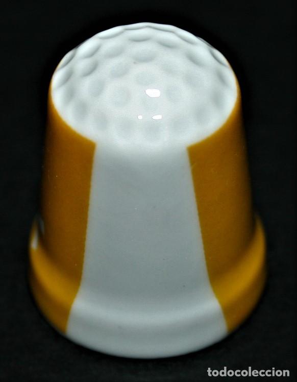 Coleccionismo de dedales: DEDAL DE PORCELANA - TORO - Foto 2