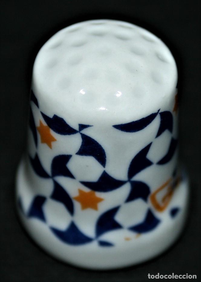 Coleccionismo de dedales: DEDAL DE PORCELANA - GRANADA - Foto 1