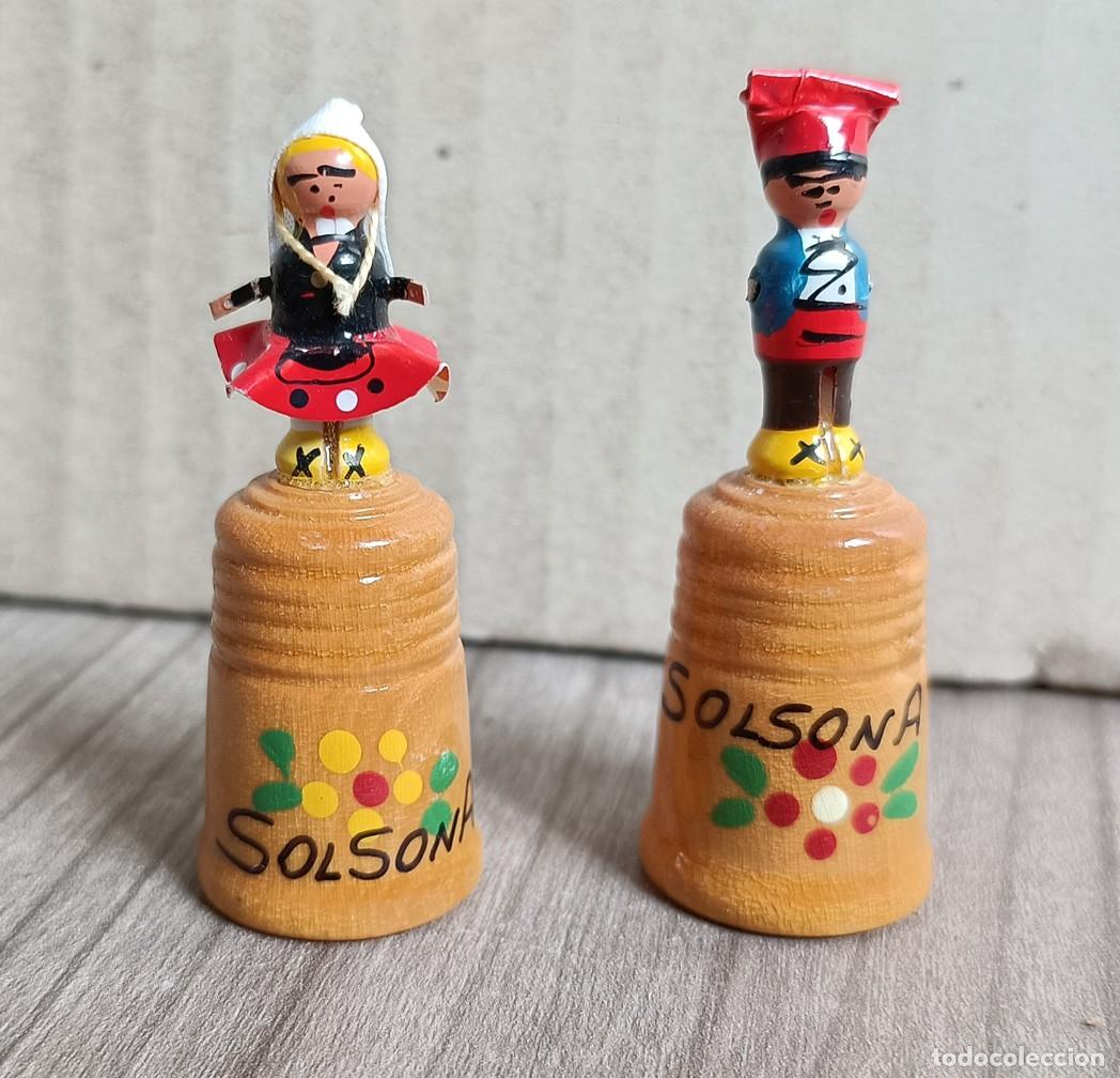 Coleccionismo de dedales: pareja dedal de madera - Solsona - ver nota - Foto 1