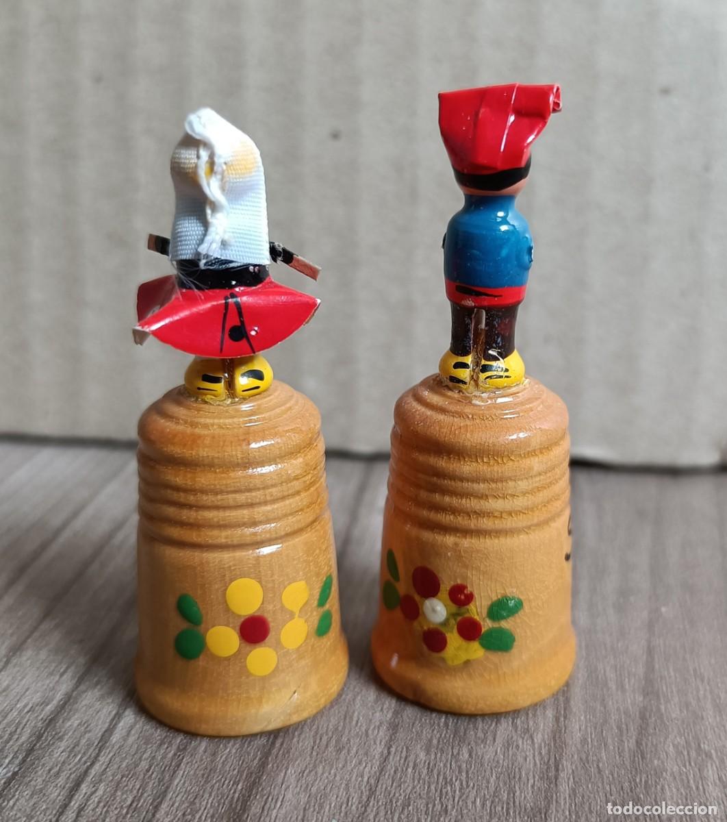 Coleccionismo de dedales: pareja dedal de madera - Solsona - ver nota - Foto 2