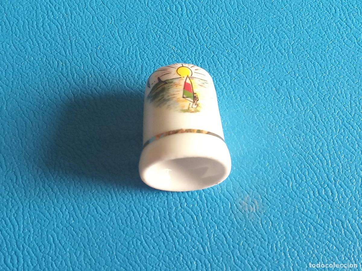 Coleccionismo de dedales: Dedal ceramica Souvenir - Foto 2