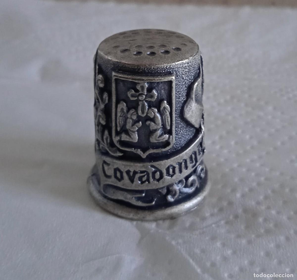 Coleccionismo de dedales: Dedal metalico covadonga - Foto 2