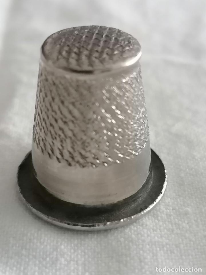 Coleccionismo de dedales: ANTIGUO DEDAL DE COLECCION - Foto 1