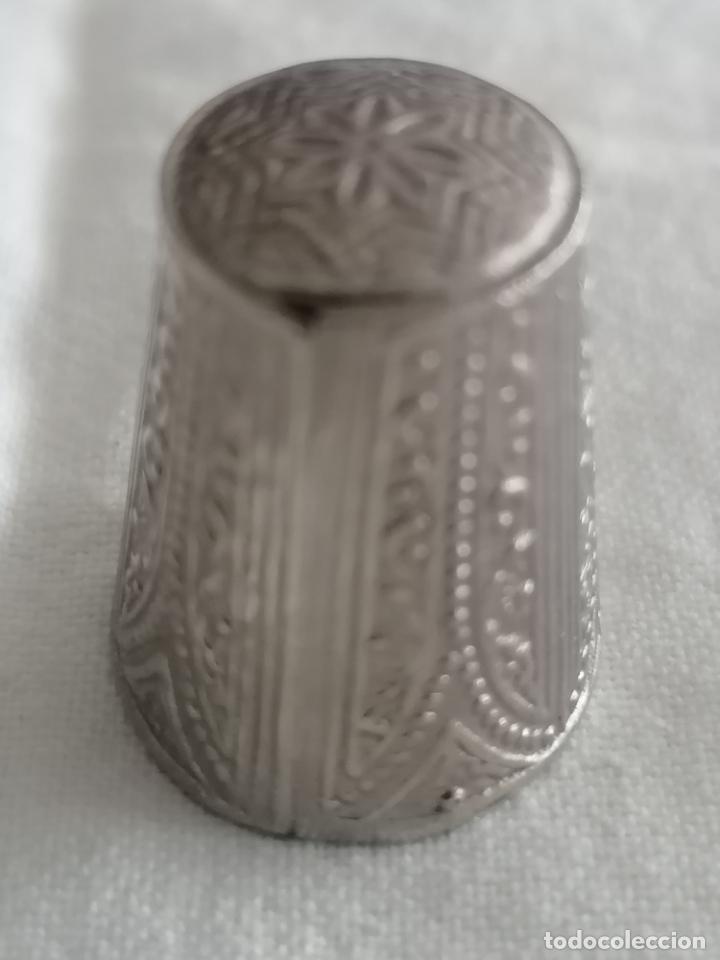 Coleccionismo de dedales: ANTIGUO DEDAL DE COLECCION, GRABADO - Foto 1