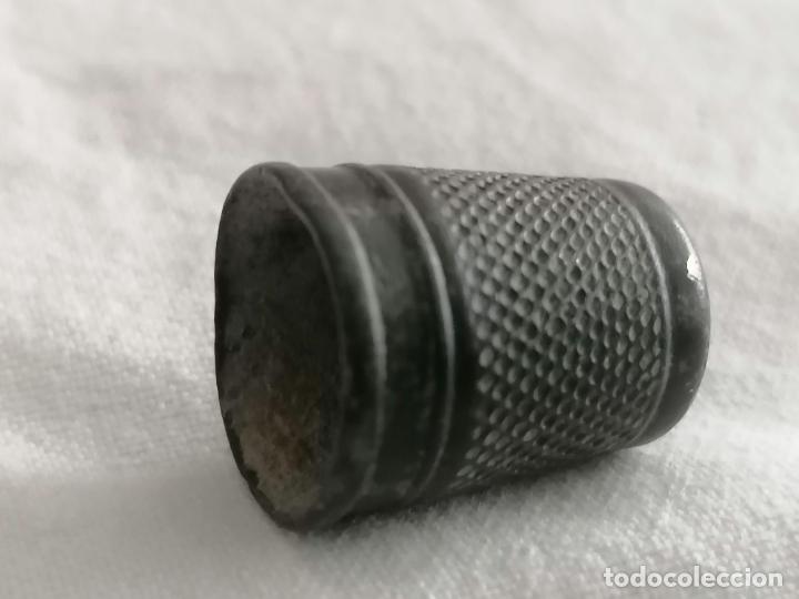 Coleccionismo de dedales: ANTIGUO DEDAL DE COLECCION - Foto 3