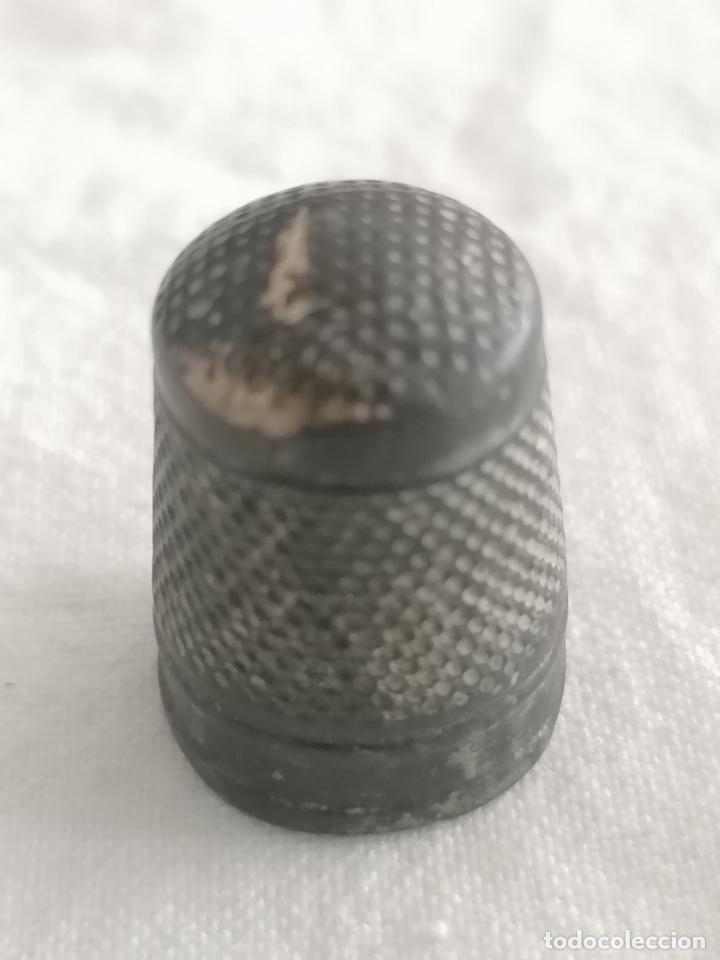 Coleccionismo de dedales: ANTIGUO DEDAL DE COLECCION - Foto 1