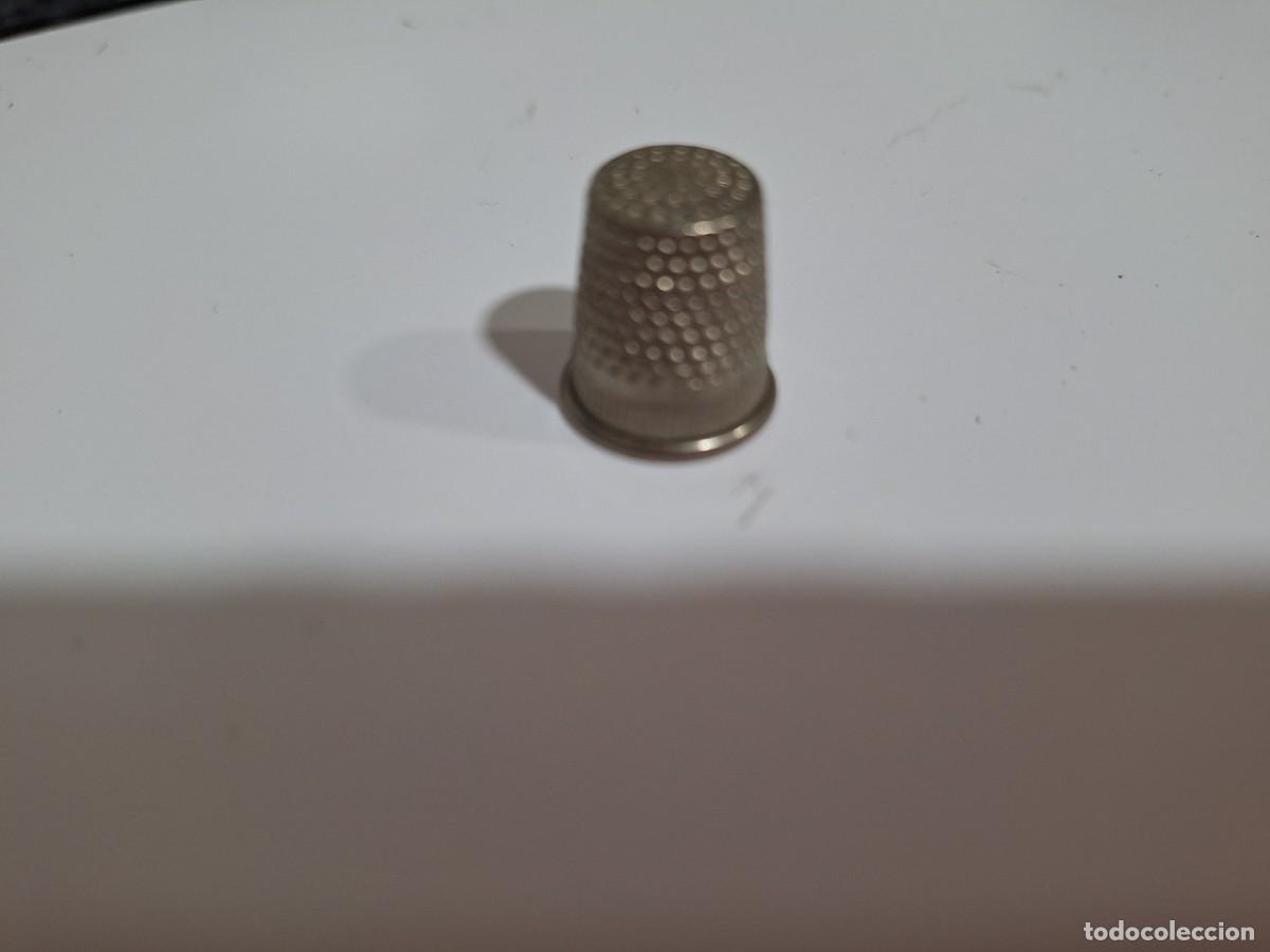 Coleccionismo de dedales: Dedal de ni&ntilde;a n&deg;14. - Foto 1