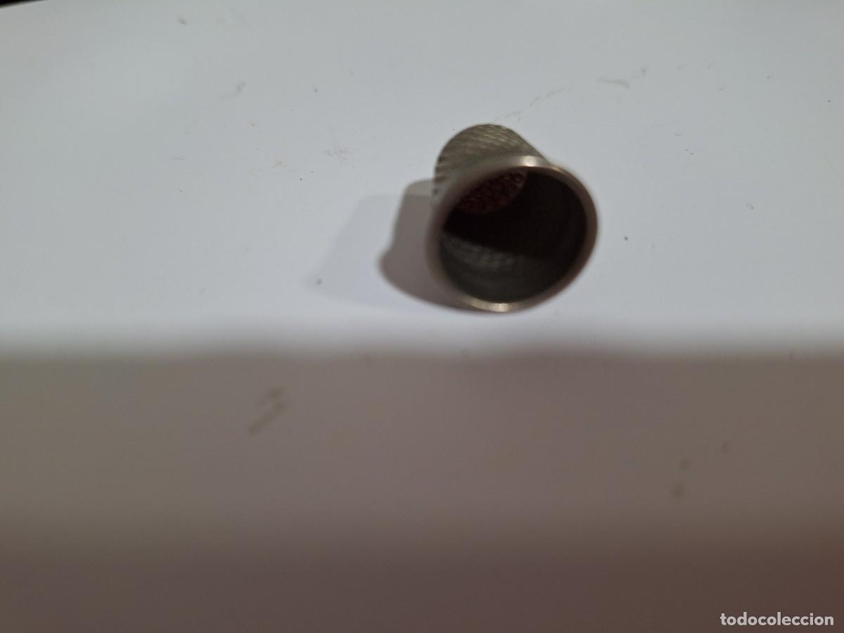 Coleccionismo de dedales: Dedal de ni&ntilde;a n&deg;14. - Foto 2