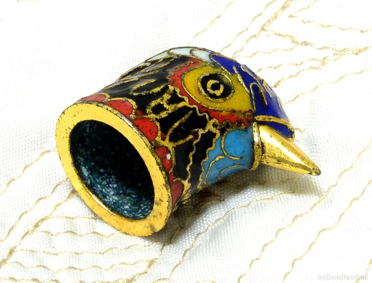 Coleccionismo de dedales: DEDAL CLOISONN&Eacute; CABEZA DE P&Aacute;JARO - Foto 1