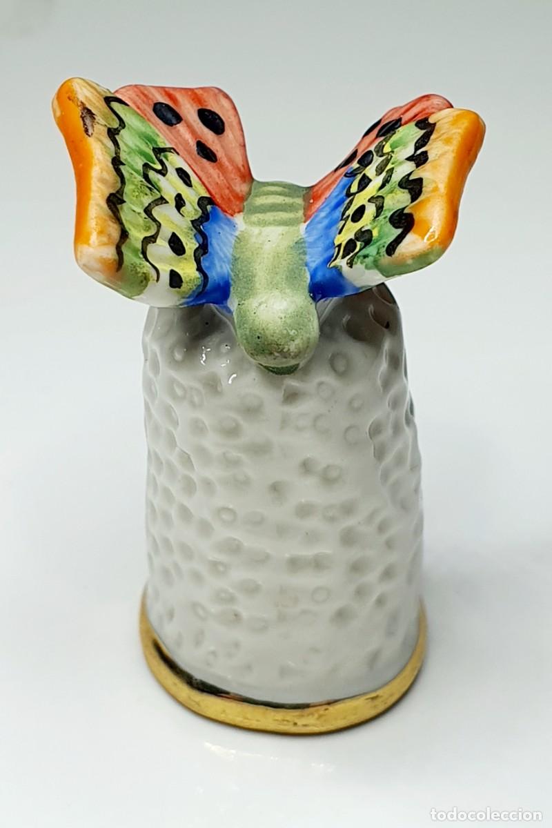 Coleccionismo de dedales: DEDAL DE PORCELANA CON MARIPOSA - Foto 1