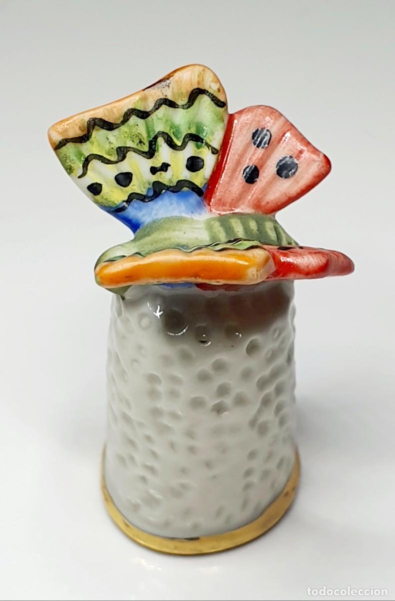 Coleccionismo de dedales: DEDAL DE PORCELANA CON MARIPOSA - Foto 2