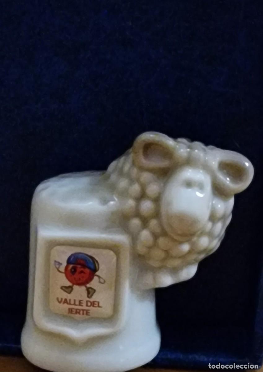 Coleccionismo de dedales: dedal de porcelana rdo. del valle del Jerte - Foto 1