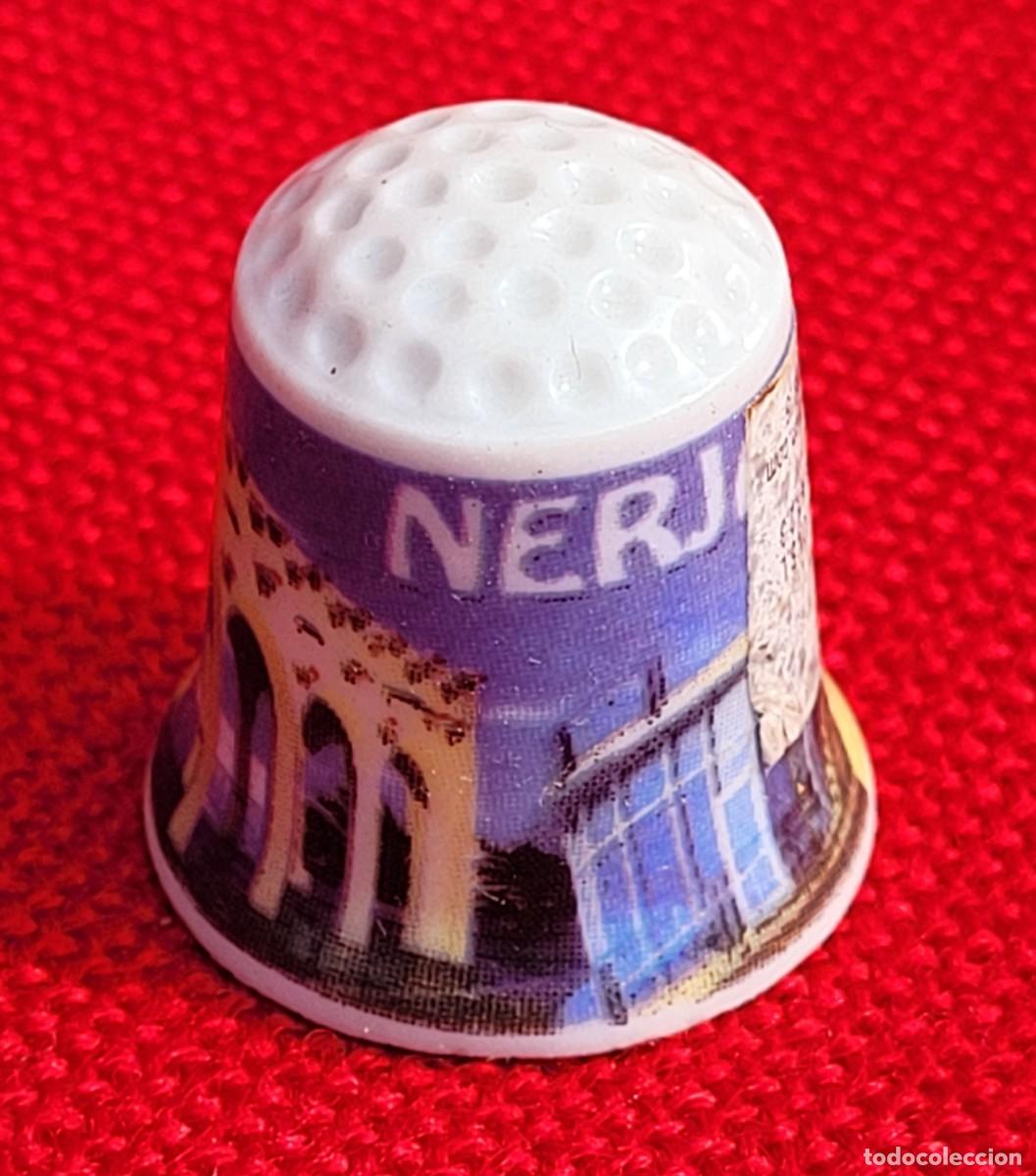 Coleccionismo de dedales: Dedal de porcelana , Nerja - Foto 3