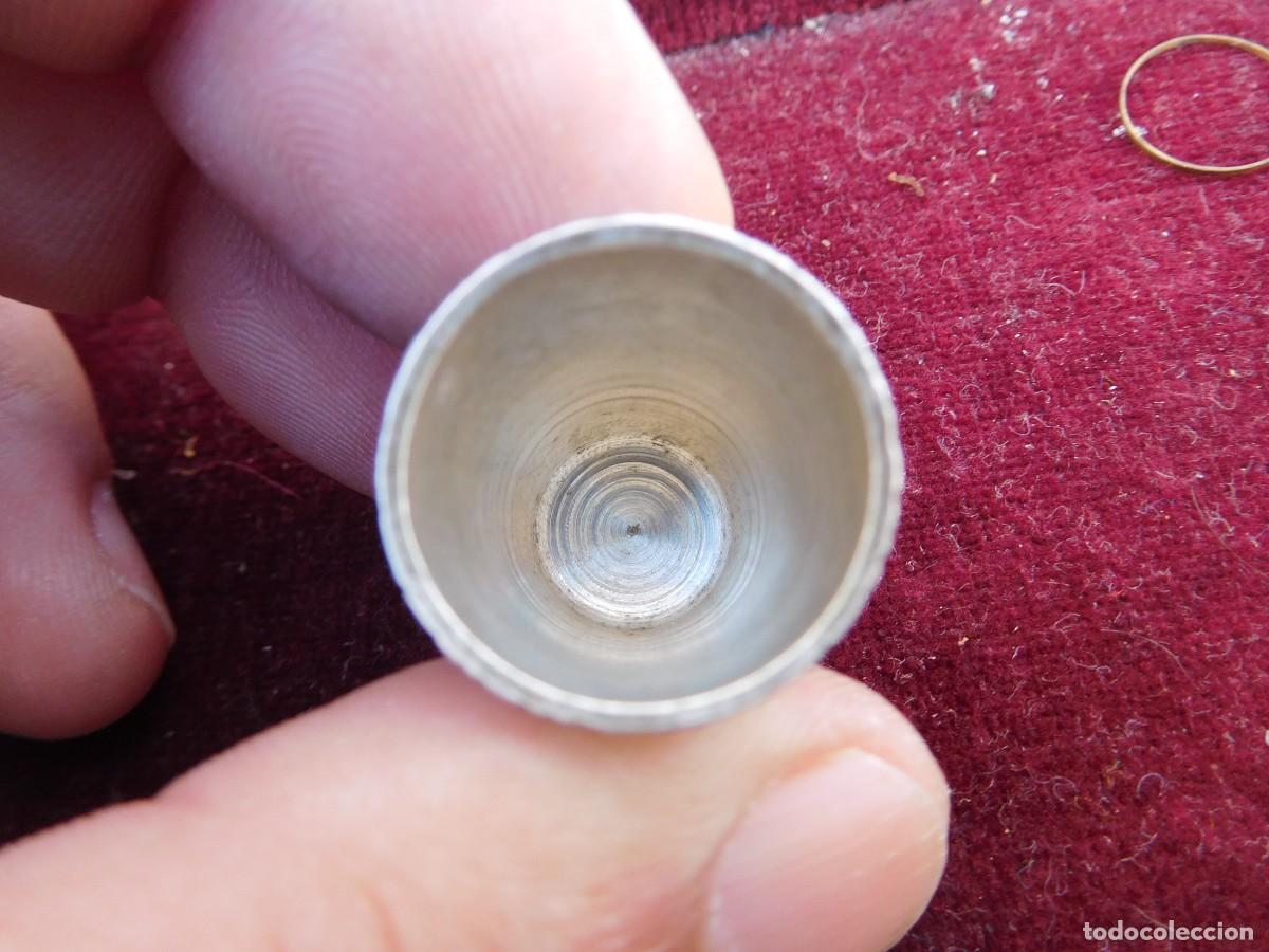 Coleccionismo de dedales: Dedal de plata antiguo - Foto 3
