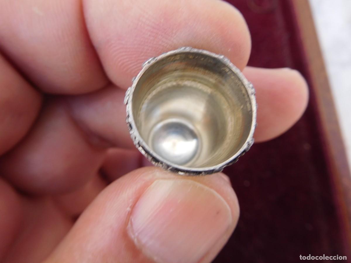 Coleccionismo de dedales: Dedal de plata antiguo - Foto 3