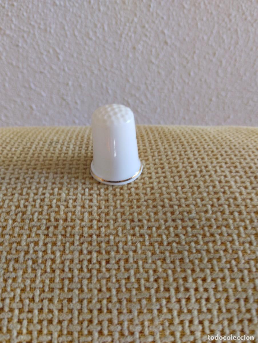 Coleccionismo de dedales: Dedal Elvis Birchcroft Fine Bone China - Foto 2