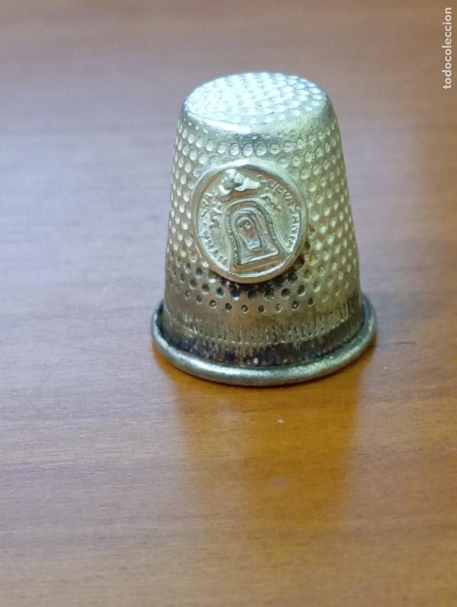 Coleccionismo de dedales: Dedal de plata . virgen de la cueva santa - Foto 1