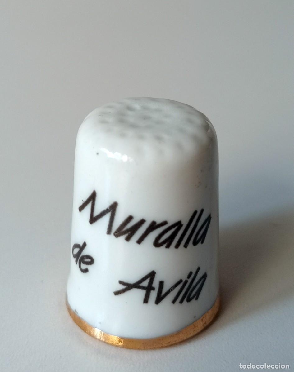 Coleccionismo de dedales: DEDAL RECUERDO DE LA MURALLA DE &Aacute;VILA - Foto 2