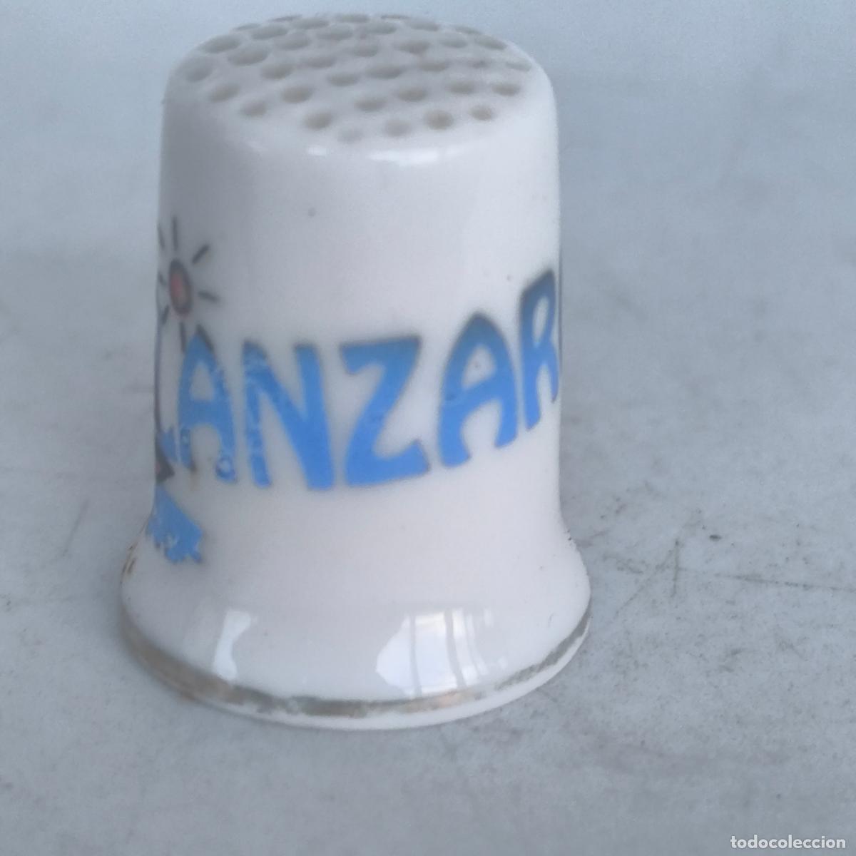 Coleccionismo de dedales: Dedal porcelana de Lanzarote - Foto 1