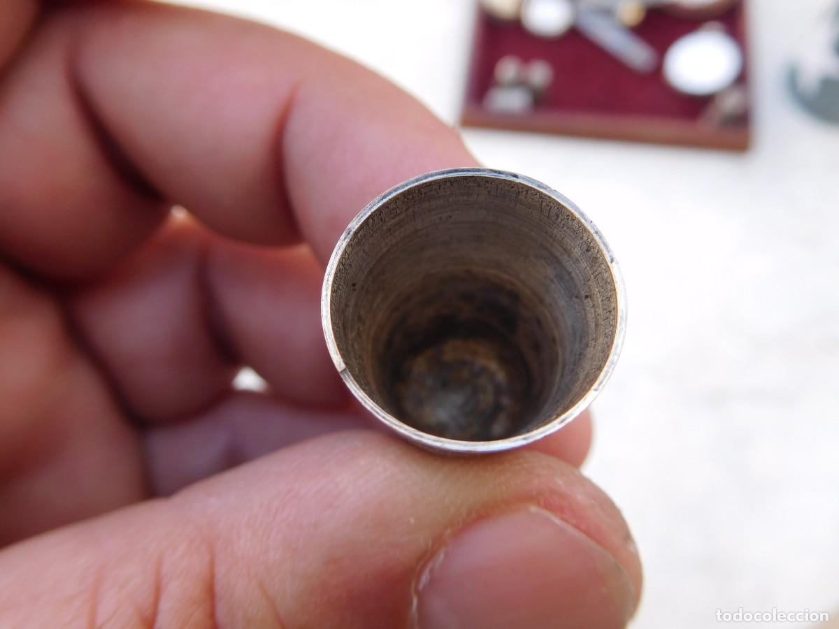 Coleccionismo de dedales: Dedal de plata antiguo - Foto 3