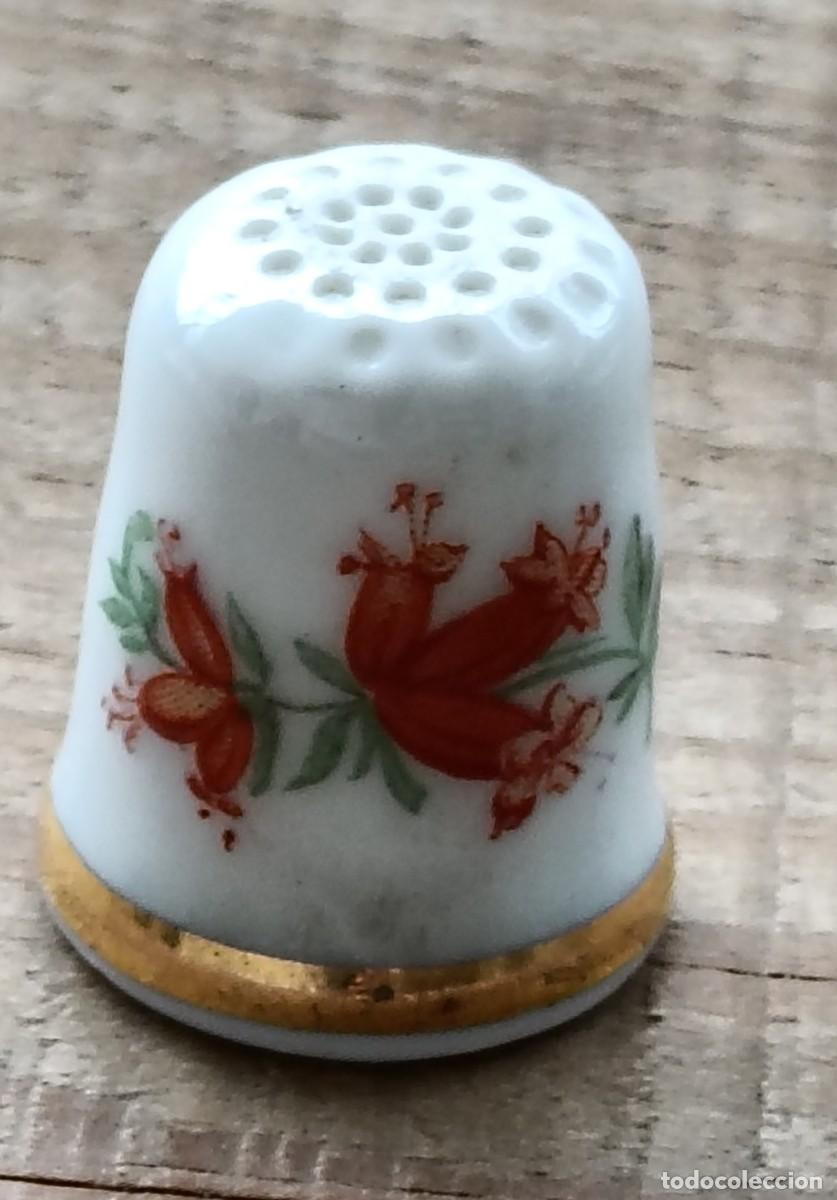 Coleccionismo de dedales: Dedal colecci&oacute;n porcelana flores colecci&oacute;n dedales