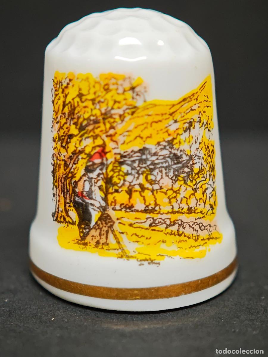 Coleccionismo de dedales: DEDAL PORCELANA CASTELLAR DE N'HUG