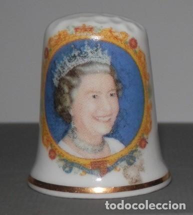 Coleccionismo de dedales: DEDALE DEL 50 ANIVERS&Aacute;RIO DEL REINADO DE LA REINA ELIZABETH II